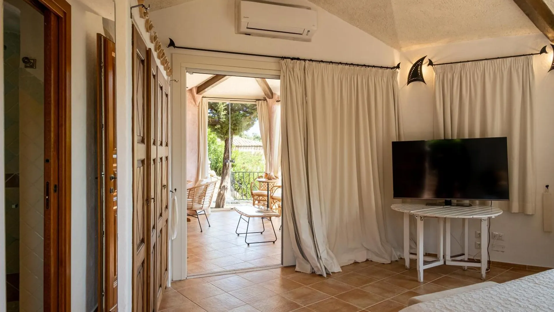 Holiday home Cala Di Volpe Vista Mare E Piscina Villa Abbiadori