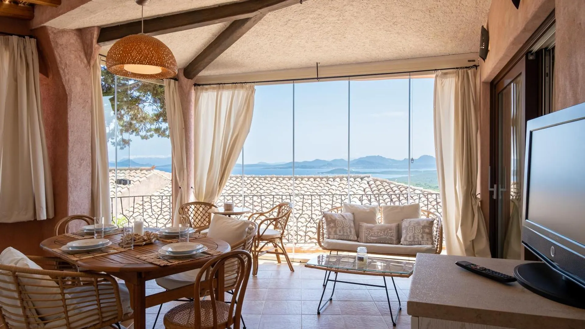 Cala Di Volpe Vista Mare E Piscina Villa Abbiadori 0*,  Italy
