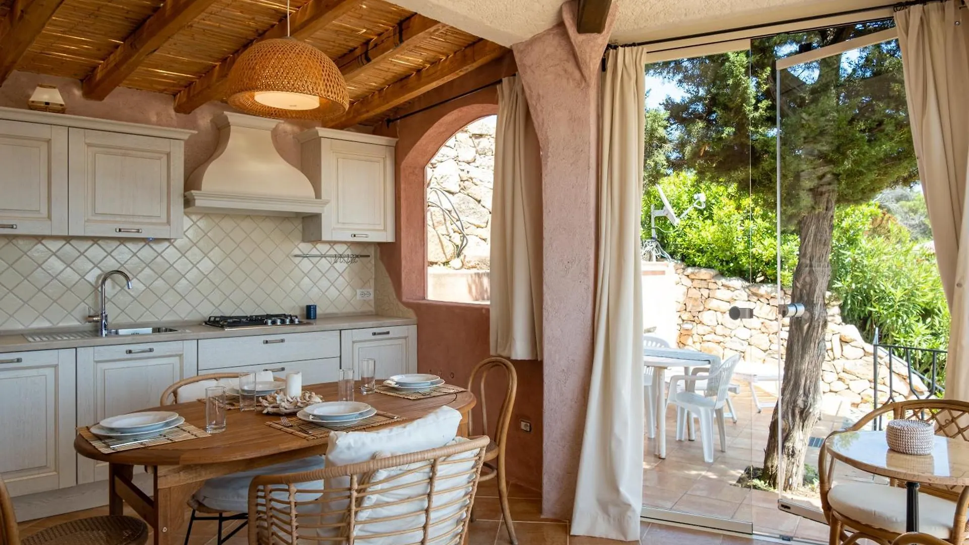 Cala Di Volpe Vista Mare E Piscina Villa Abbiadori