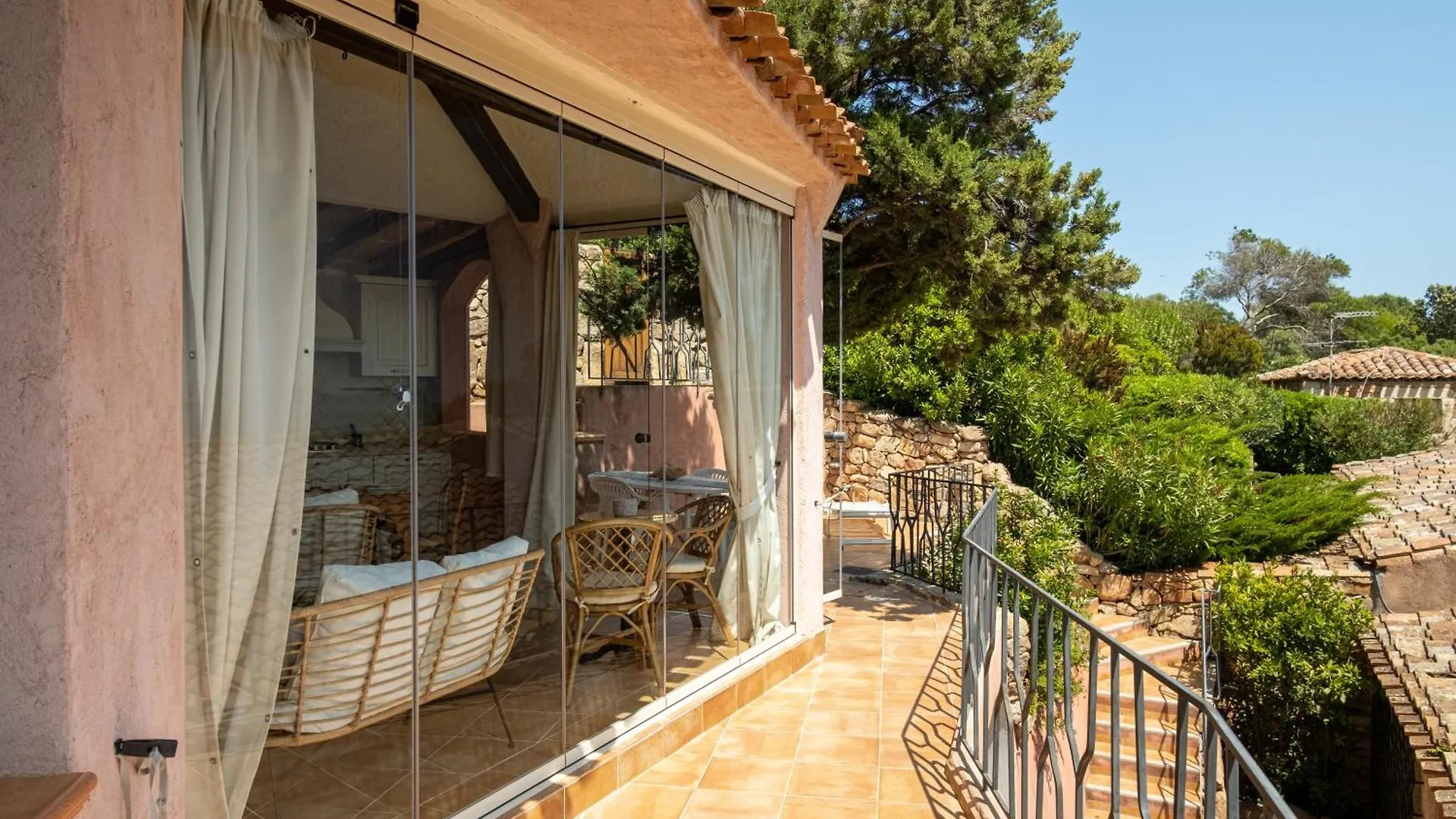 Cala Di Volpe Vista Mare E Piscina Villa Abbiadori Holiday home