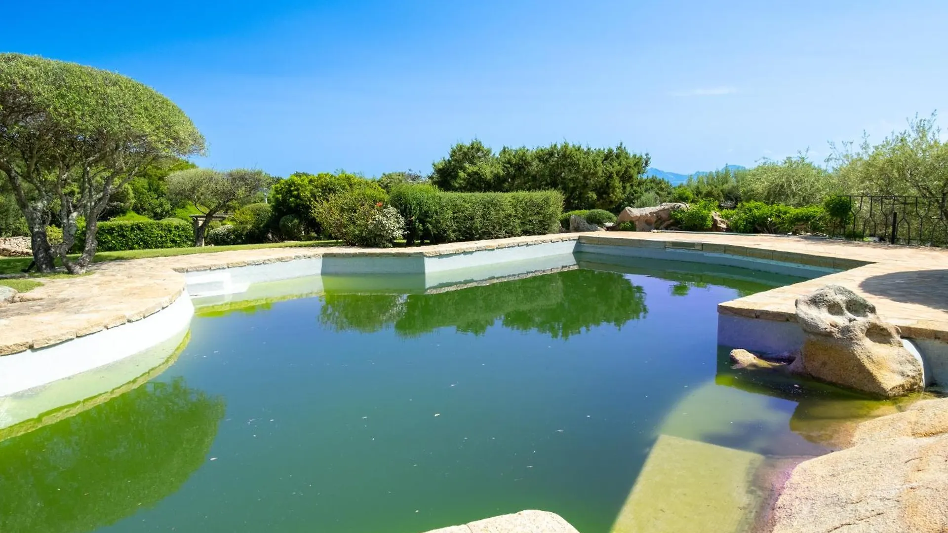Cala Di Volpe Vista Mare E Piscina Villa Abbiadori Italy